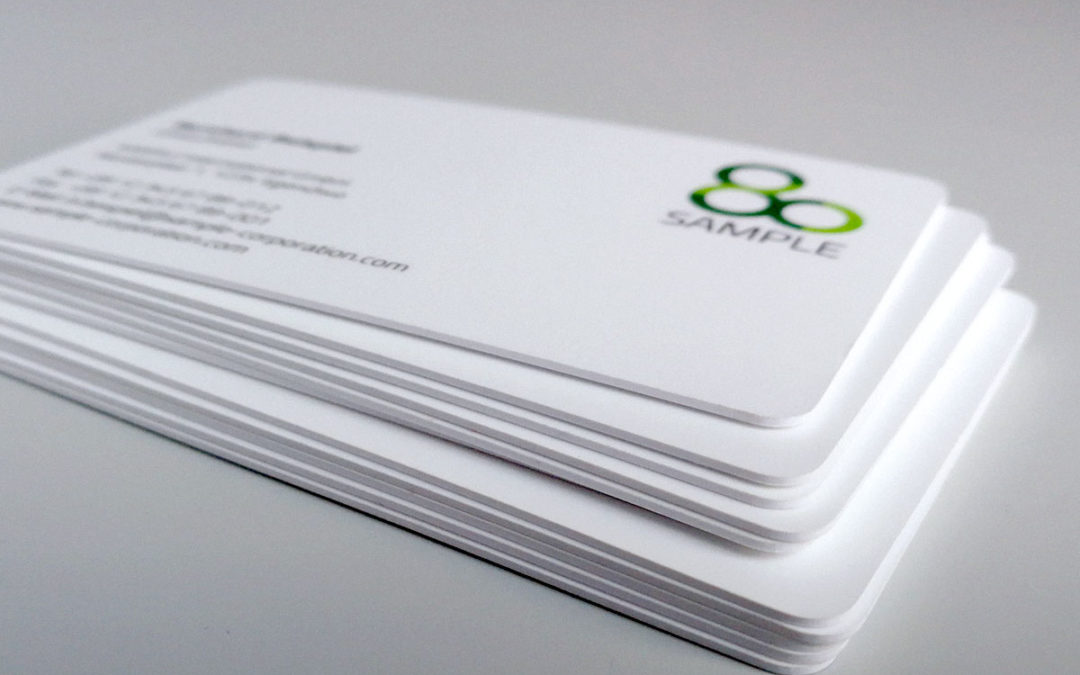 New: Business cards printed on 700 gsm cardboard – extra thick and strong!